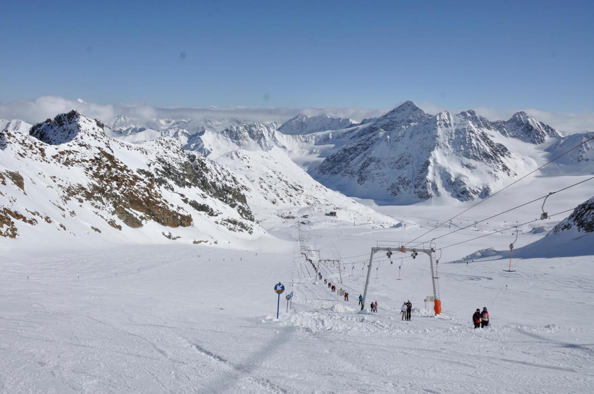 Haus Astoria Apartment Sankt Leonhard im Pitztal Bagian luar foto