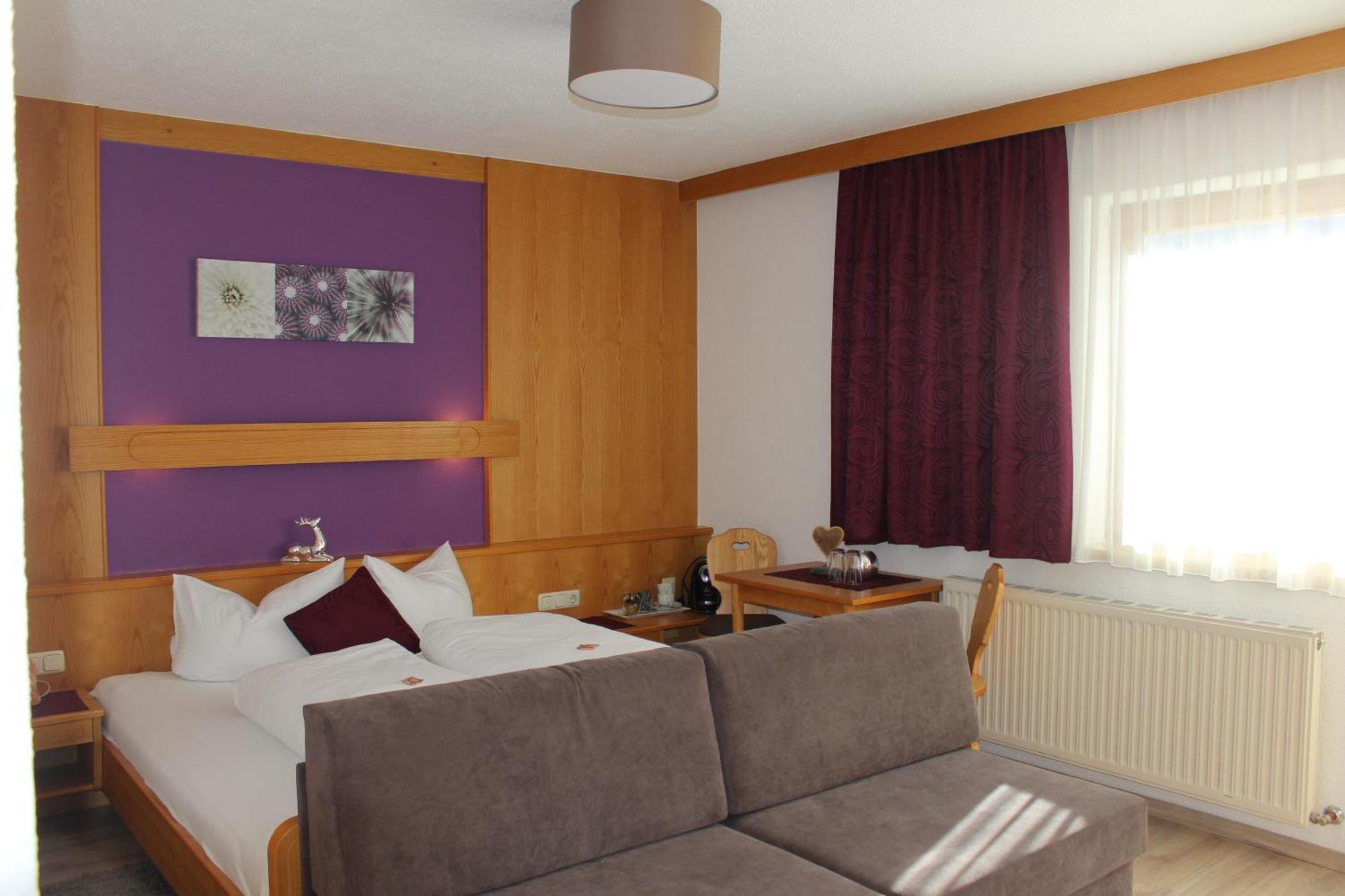 Haus Astoria Apartment Sankt Leonhard im Pitztal Bagian luar foto