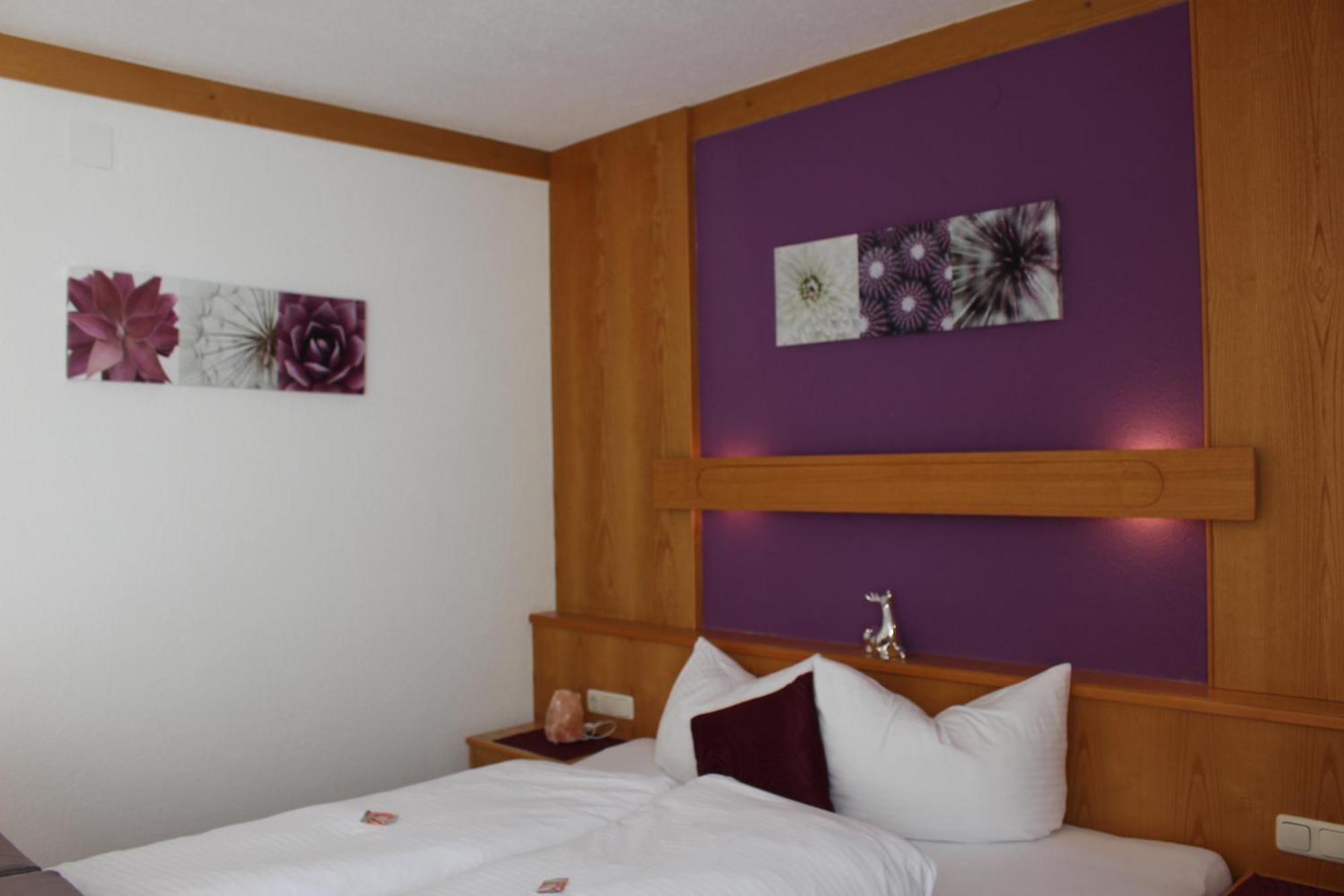 Haus Astoria Apartment Sankt Leonhard im Pitztal Bagian luar foto